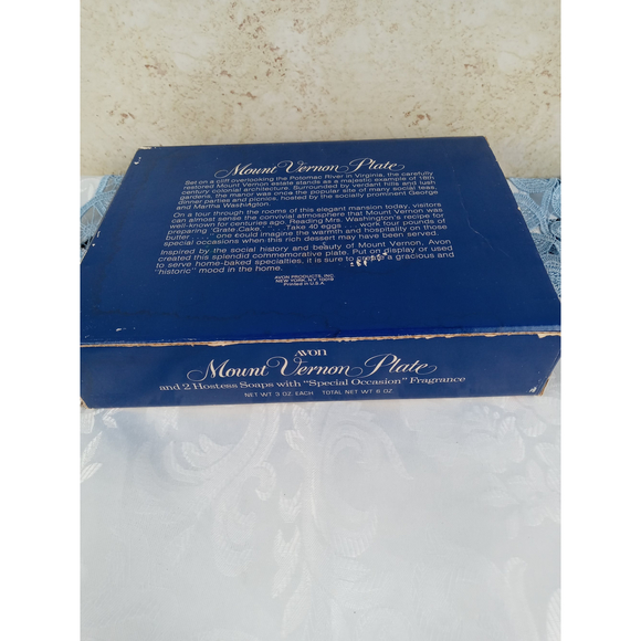Avon Accents Avon Mount Vernon Plate Oval Blue W 2 Special Occasion